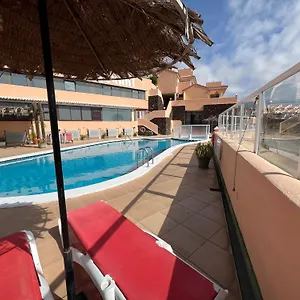 terrazas-de-la-paz-holiday-beach-house-free-wi-fi.tenerifehoteles.net/